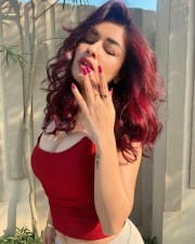 Avneet Kaur Sexy in Red Top Pictures 02