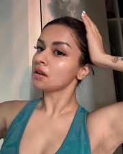 Love in Vietnam Actress Avneet Kaur Sexy Pictures 02