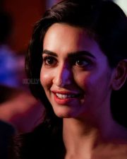 14 Phere Actress Kriti Kharbanda Sexy Photoshoot Pictures 07