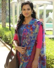 Aan Devathai Heroine Ramya Pandian Photos
