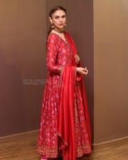Actress Aditi Rao Hydari at ZEE5 Taj Divided By Blood Event Interview Photos 04
