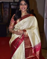 Actress Aishwarya Lekshmi at Gatta Kusthi Movie Pre Release Event Photos 01