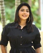 Actress Aishwarya Lekshmi at Godse Movie Interview Photos 04