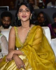 Actress Aishwarya Lekshmi at King of Kotha Pre Release Event Photos 17