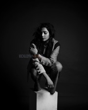 Actress Aishwarya Lekshmi in a Crop Top with Blazer Pant Black and White Photos 03