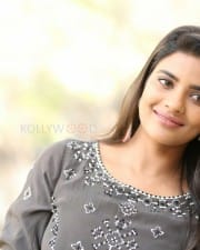 Actress Aishwarya Rajesh At World Famous Lover Interview Pictures