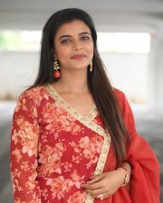 Actress Aishwarya Rajesh Interview Photos 03