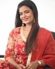 Actress Aishwarya Rajesh Interview Photos 10