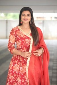 Actress Aishwarya Rajesh Interview Photos 23