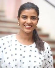 Actress Aishwarya Rajesh Interview Pictures