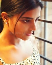 Actress Aishwarya Rajesh Snazzy Photoshoot Pictures