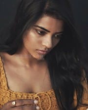 Actress Aishwarya Rajesh Snazzy Photoshoot Pictures