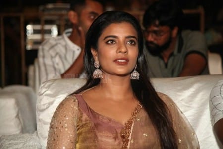 Actress Aishwarya Rajesh at Republic Movie Pre Release event Pictures 04