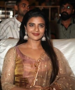 Actress Aishwarya Rajesh at Republic Movie Pre Release event Pictures 07