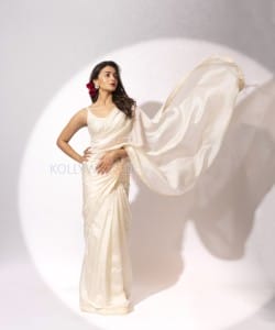 Actress Alia Bhatt Fashionable Photos 02