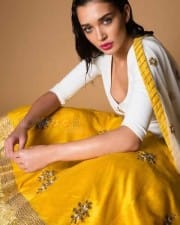 Actress Amy Jackson New Photoshoot Pictures