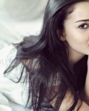 Actress Amy Jackson Sexy Photoshoot Pictures
