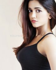 Actress Anaika Soti Hot Photoshoot Photos