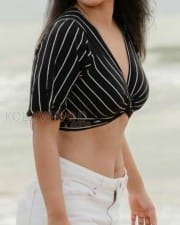 Actress Anicka Vikhraman Sexy Beach Photos 01