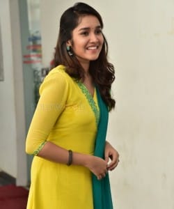 Actress Anikha Surendran at Buttabomma Movie Interview Pictures 05