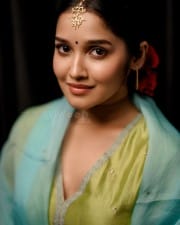 Actress Anikha Surendran in a Lime Green Handloom Chanderi Kurta With Chanderi Pants and Dupatta Photos 01