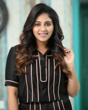 Actress Anjali at Geethanjali Malli Vachindhi Interview Pictures 06