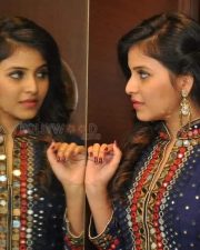 Actress Anjali looking into the Mirror Photos 02 Actress Anjali looking into the Mirror Photos 02