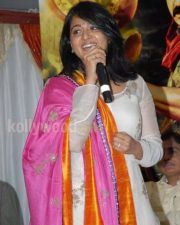 Actress Anushka Cute Photos