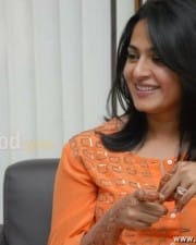 Actress Anushka Cute Pictures