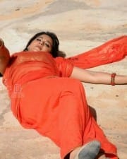 Actress Anushka Hot Saree Pictures