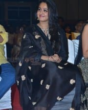 Actress Anushka Shetty New Stills