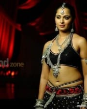 Actress Anushka Shetty Pictures