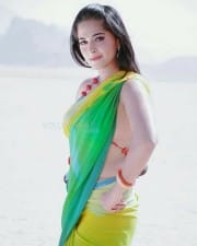 Actress Anushka Shetty Sexy Green Saree Photos