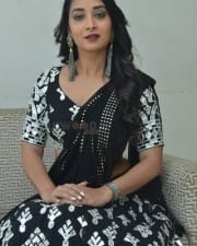 Actress Bhanu Sri at Nallamala Movie Teaser Launch Photos 12