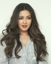 Actress Catherine Tresa At World Famous Lover Movie Interview Photos