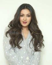 Actress Catherine Tresa At World Famous Lover Movie Interview Photos