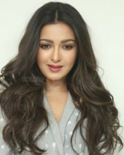 Actress Catherine Tresa At World Famous Lover Movie Interview Photos