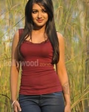 Actress Catherine Tresa New Hot Stills