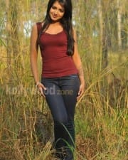 Actress Catherine Tresa New Hot Stills