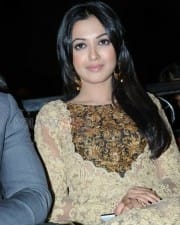 Actress Catherine Tresa Pics