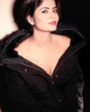 Actress Gehana Vasisth Hot Photoshoot Pictures