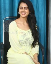 Actress Gehna Sippy at Gaalodu Movie Interview Pictures 04