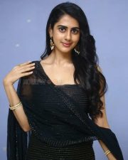 Actress Gehna Sippy at Gaalodu Movie Press Meet Pictures 10