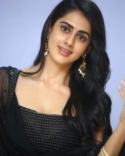 Actress Gehna Sippy at Gaalodu Movie Press Meet Pictures 22