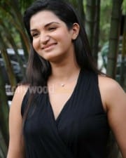 Actress Honey Rose Photos