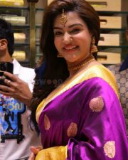 Actress Honey Rose at Chandana Brothers Shopping Mall Launch at Zaheerabad Pictures 02