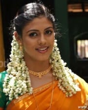 Actress Iniya In Ammavin Kaippesi Movie Stills