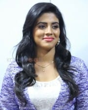 Actress Iniya New Pictures