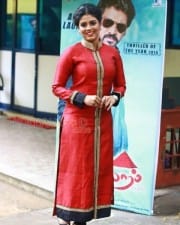 Actress Iniya New Stills