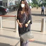 Actress Jhanvi Kapoor spotted at Airport Departure Photos 03Actress Jhanvi Kapoor spotted at Airport Departure Photos 03 svg%3E
